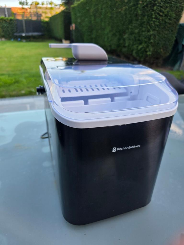 Ijsblokmachine kitchenbrothers, Ophalen, Zo goed als nieuw, Elektrisch