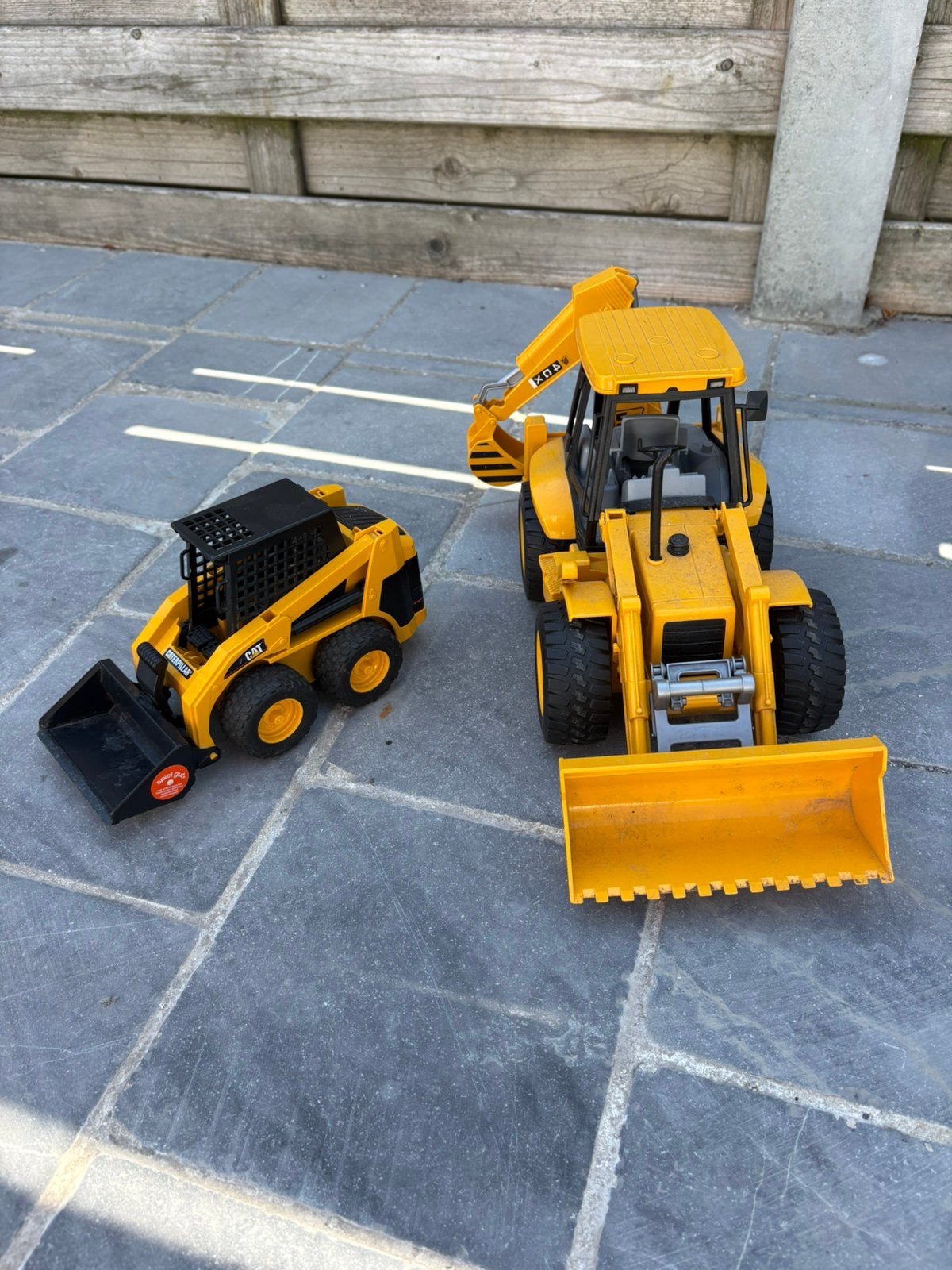 Bruder kraan en bobcat, Ophalen, Gebruikt