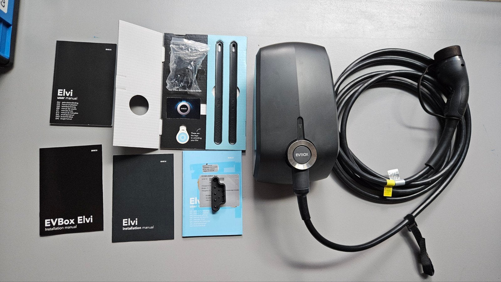 Borne de recharge EVBox Elvi 22 kW - triphasée 32 A - câble, Autos : Divers, Enlèvement, Utilisé, Borne de recharge