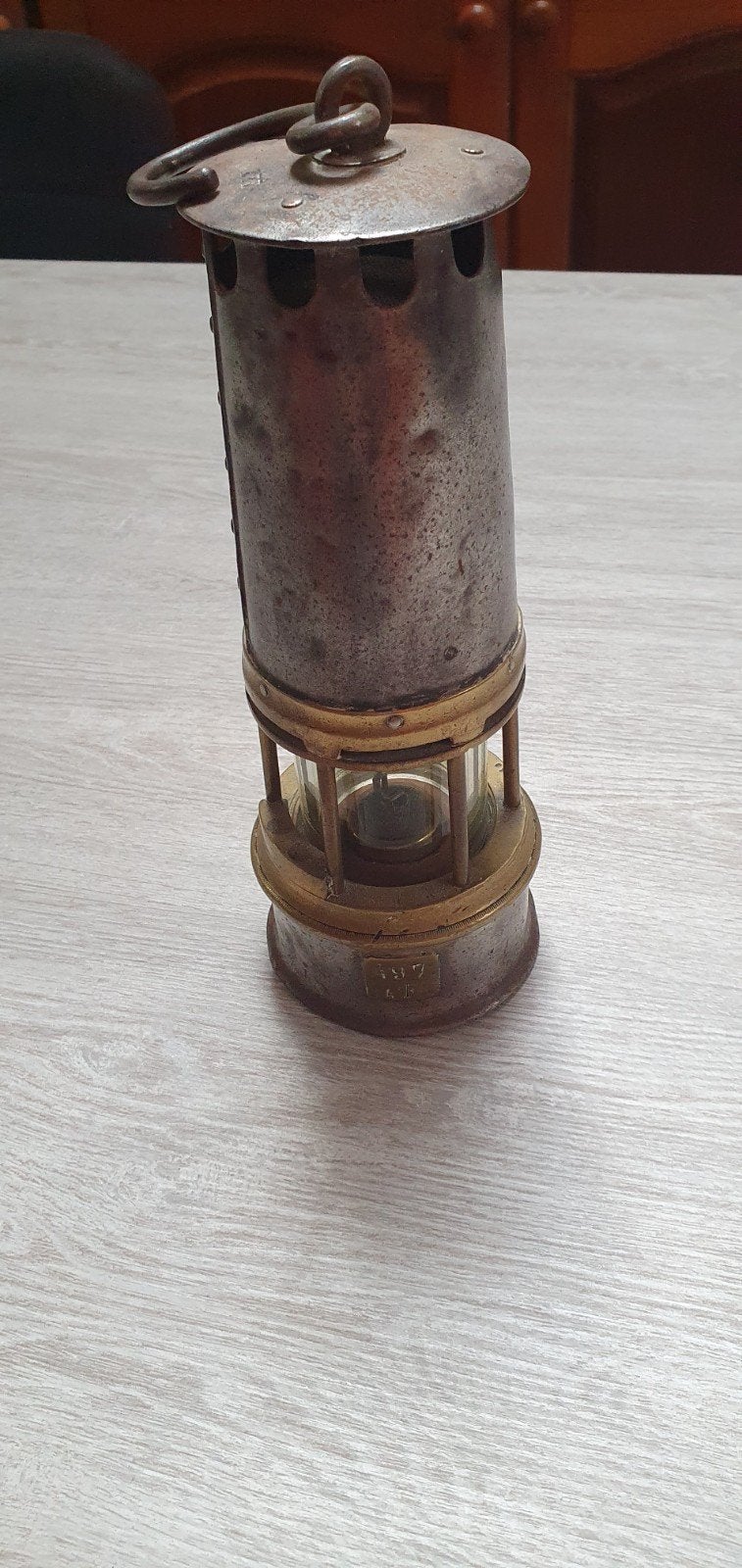 Lampe de mineur, Ophalen