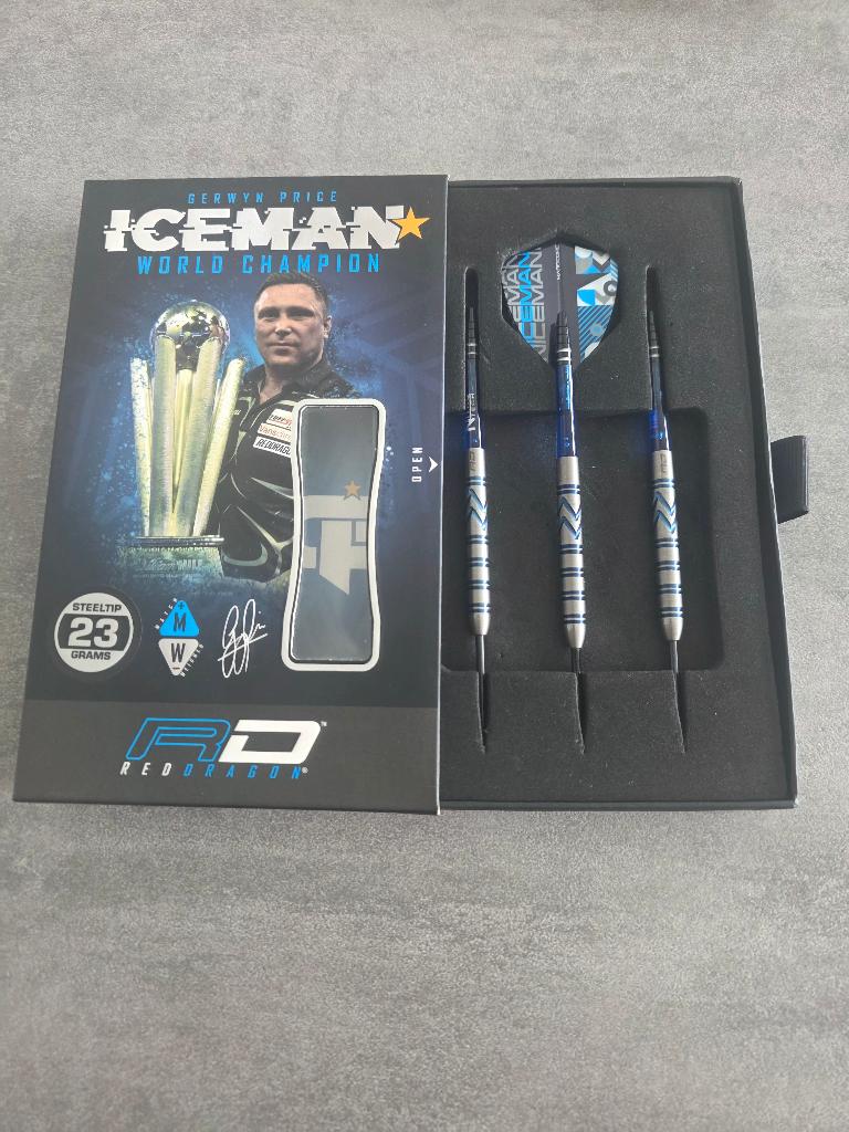 Red dragon Gerwyn price 23gr, Sport en Fitness, Darts, Ophalen of Verzenden, Zo goed als nieuw, Pijlen