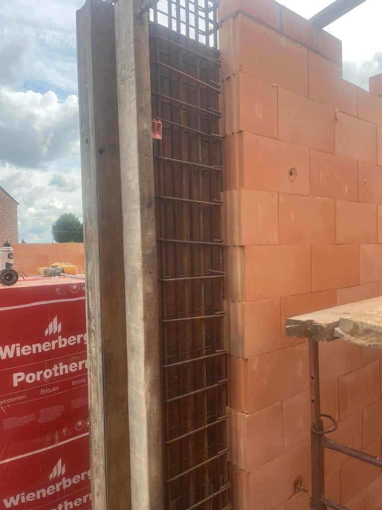 Cometal bekistingspanelen, Enlèvement, Utilisé