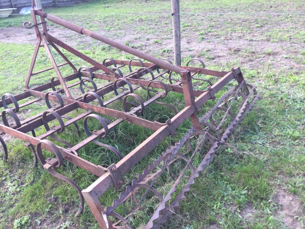 Werktuigen voor achter tractor  grondschaaf  , grondwel  enz, Zakelijke goederen, Ophalen, Akkerbouw
