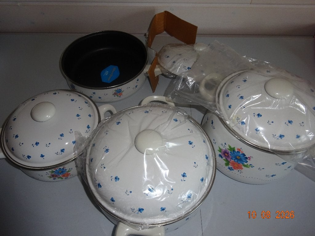 nieuw 3 kookpotten en 1 braadpan zie omschrijving, Huis en Inrichting, Met deksel, Ophalen, Nieuw, Overige typen