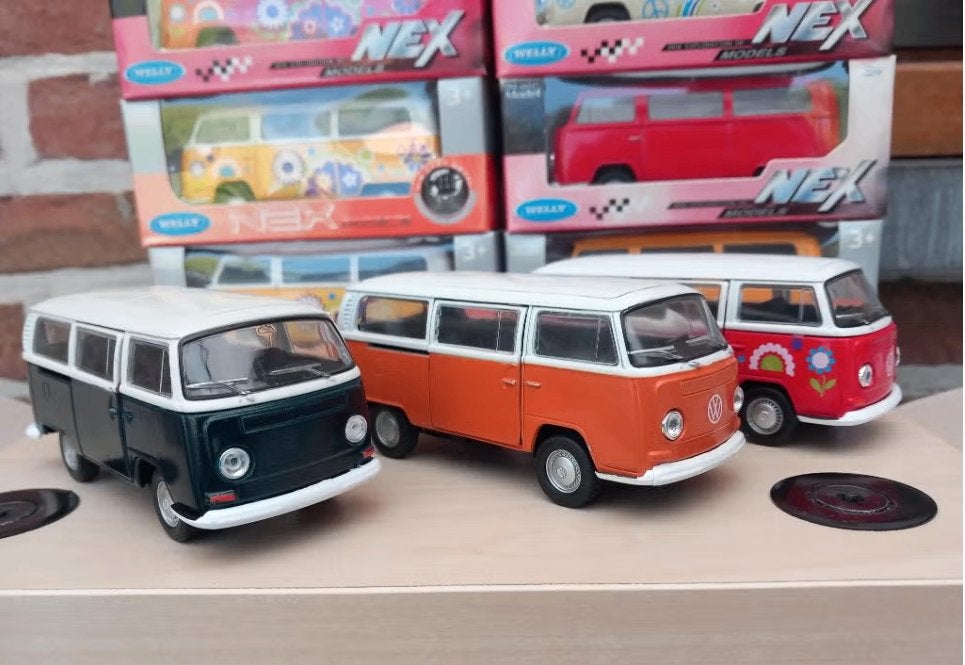 9 Vw T2 oldtimer busjes in verschillende kleuren, NIEUW, Enlèvement, Neuf, Voiture