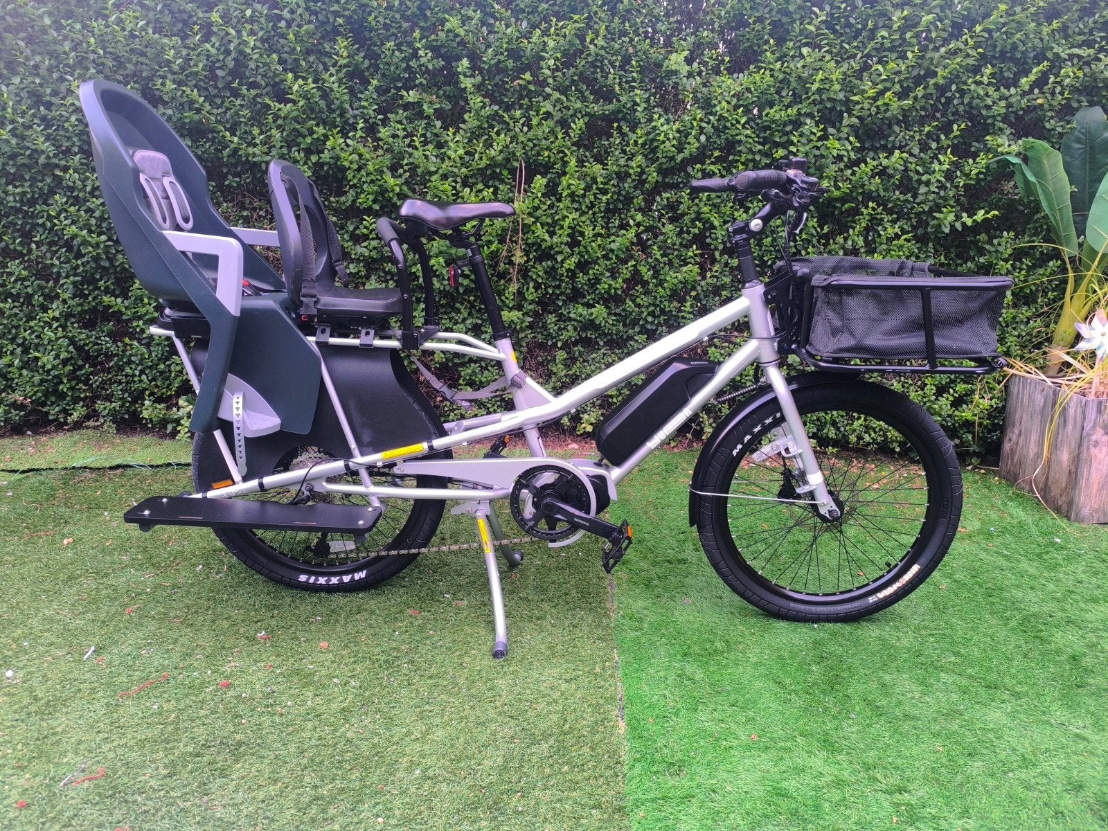 Yuba Kombi E5 Elektrische Cargo / Longtail Fiets (2023), Fietsen en Brommers, Elektrisch, Zo goed als nieuw, 2 kinderen, Schijfrem