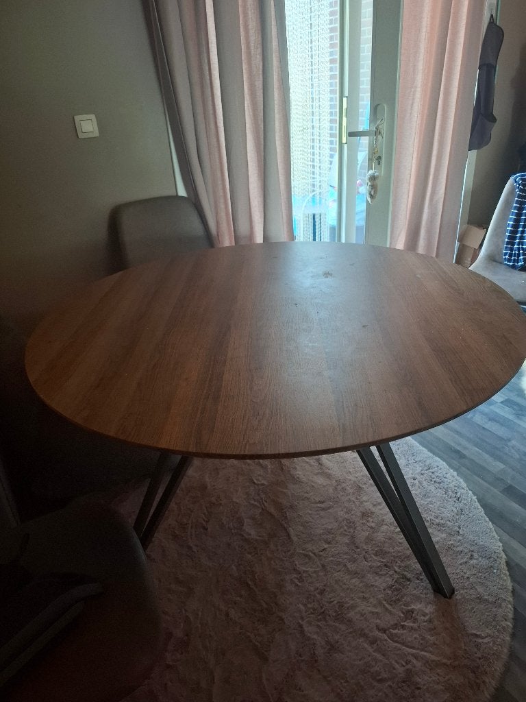 Eettafel, 100 à 150 cm, Quatre personnes, Houten blad ijzeren onderstel, Enlèvement