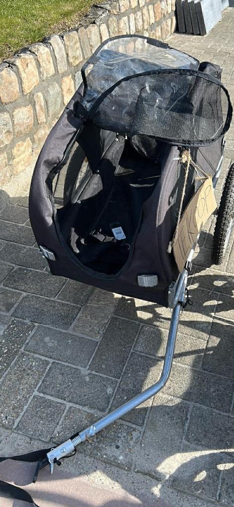 Honden fietskar, Fietsen en Brommers, Fietsaccessoires | Aanhangwagens en Karren, Ophalen, Zo goed als nieuw, Hondenkar, 20 tot 40 kg