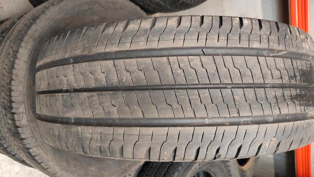 235/65r16c continental 60€ per stuk met montage en balancere, Ophalen