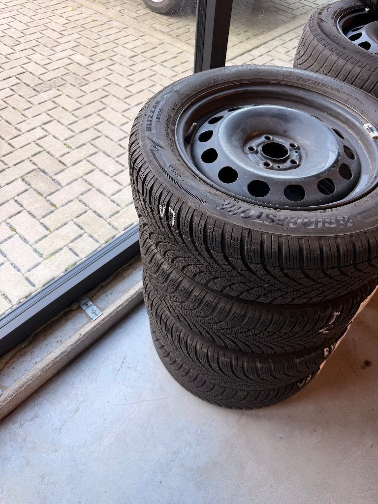 195/60R16 Bridgestone winterbanden, Ophalen, Gebruikt, 16 inch, Winterbanden