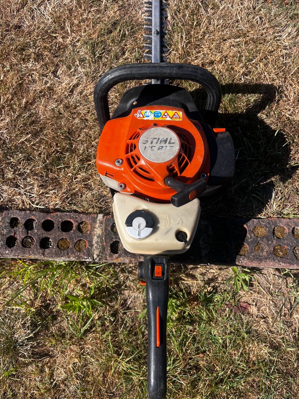 Hs81 T, Jardin & Terrasse, Taille-haies, Enlèvement ou Envoi, Comme neuf