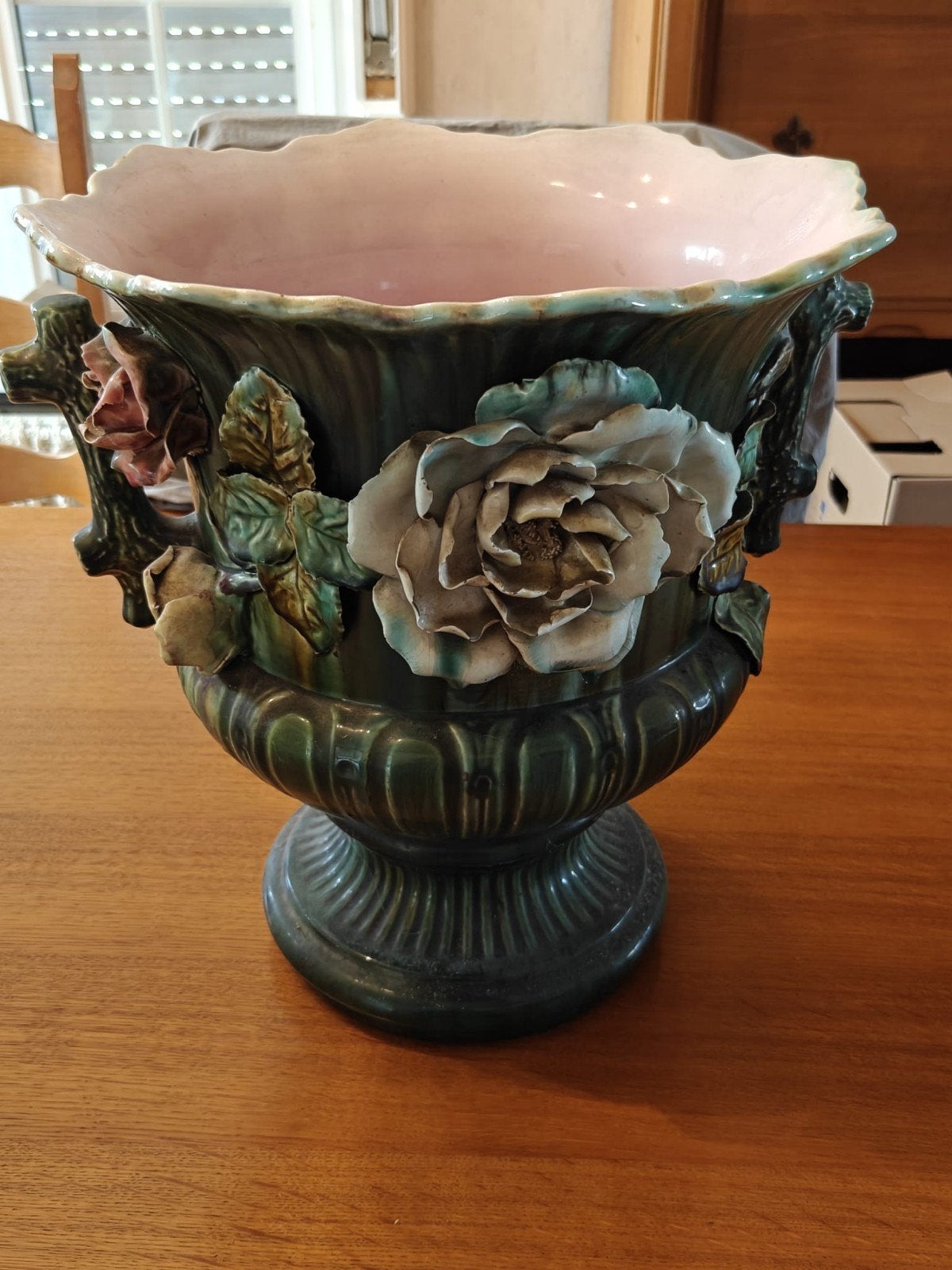 Vase ancien, Enlèvement