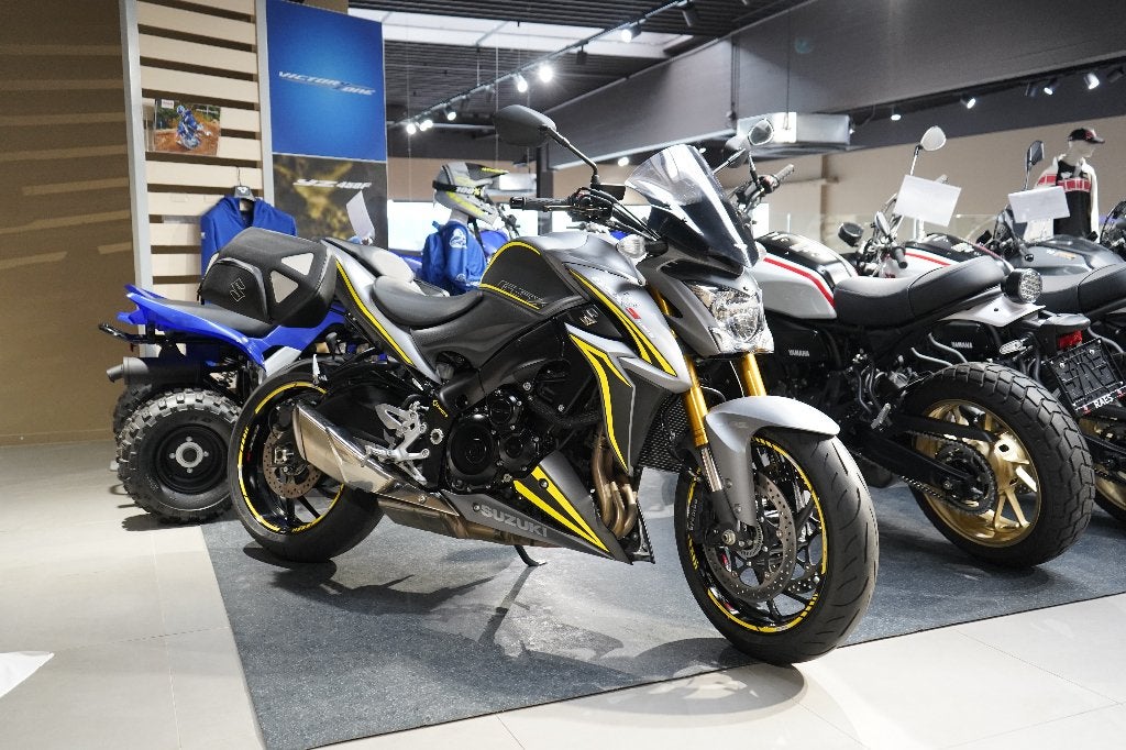 Suzuki GSXS-1000, Motos, Motos | Suzuki, Permis Moto A, Entreprise, Occasion, Plus de 35 kW