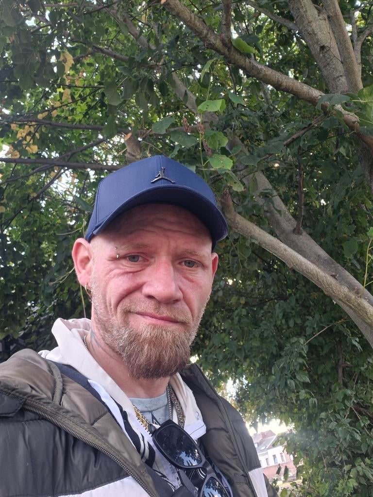 Titre de l'annonce : Homme 44 ans cherche logement (Namur/Ch, Charleroi