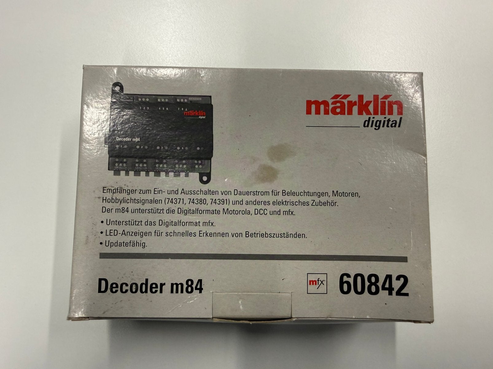 Décodeur Märklin 60842 m84 —MFX/DCC/Motorola— OVP comme neuf, Enlèvement ou Envoi, Comme neuf, Transformateur ou Alimentation