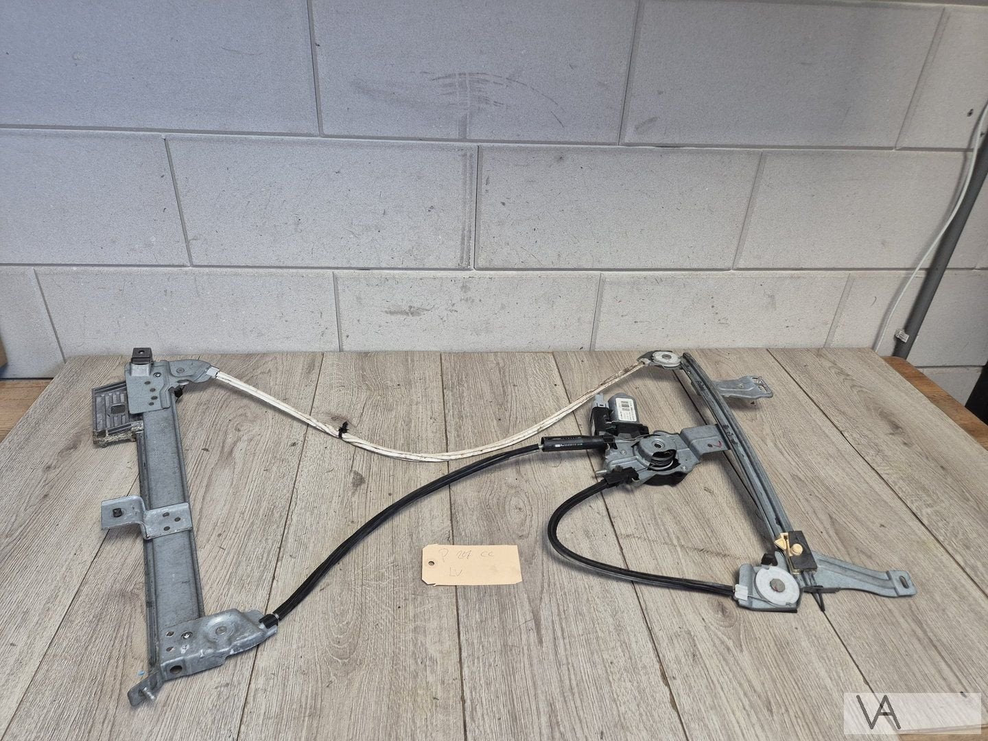 Raammechanisme links VOOR van Peugeot 207 cc cabrio €150, Gebruikt, -, -, Ophalen of Verzenden