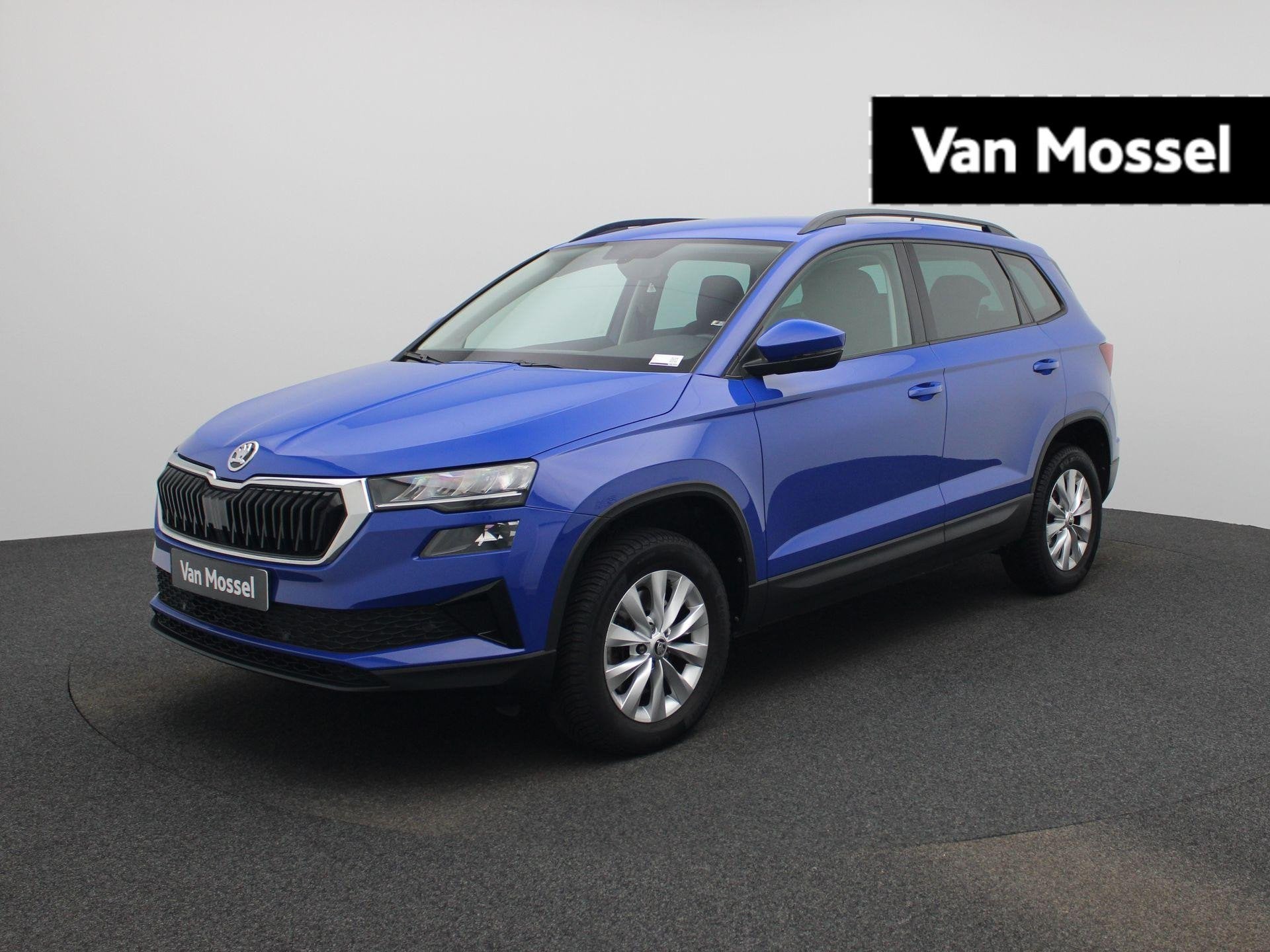 Skoda Karoq 2.0 CRTDI 85KW Clever NAVI | CAMERA | CARPLAY, Voorwielaandrijving, Gebruikt, Zwart, 4 cilinders