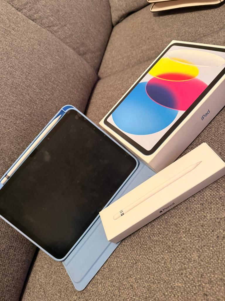iPad 10,9” 64GB Wi‑Fi Blauw + Apple Pencil 1, Computers en Software, Apple iPads, Zo goed als nieuw, 9 inch, Blauw, Ophalen