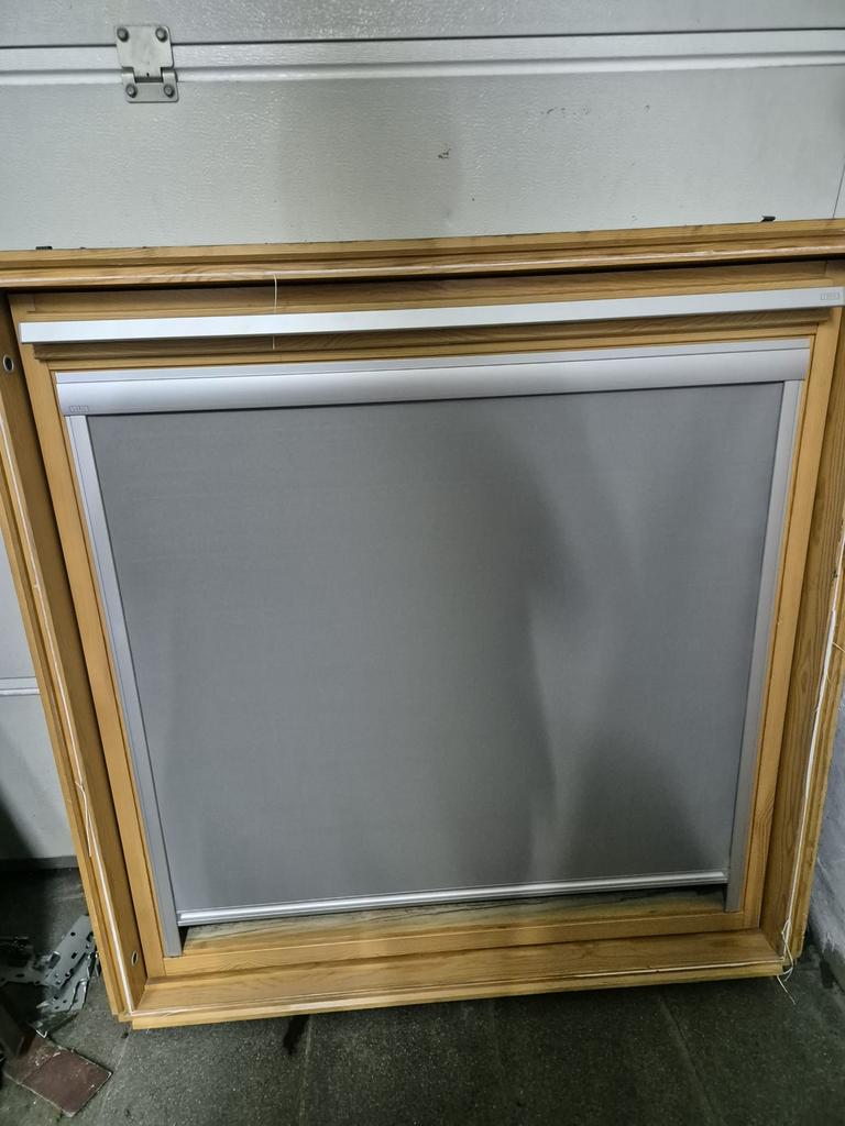 Velux dakramen 114/118 met gootstukken, Ophalen, Zo goed als nieuw