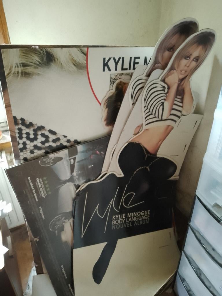 Plv kylie Minogue, Enlèvement, 2020 à aujourd'hui, Utilisé