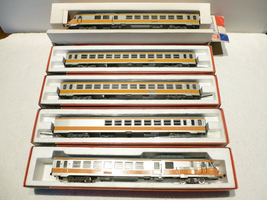 TRAINS HO, Treinset, Gelijkstroom, Jouef, Ophalen of Verzenden