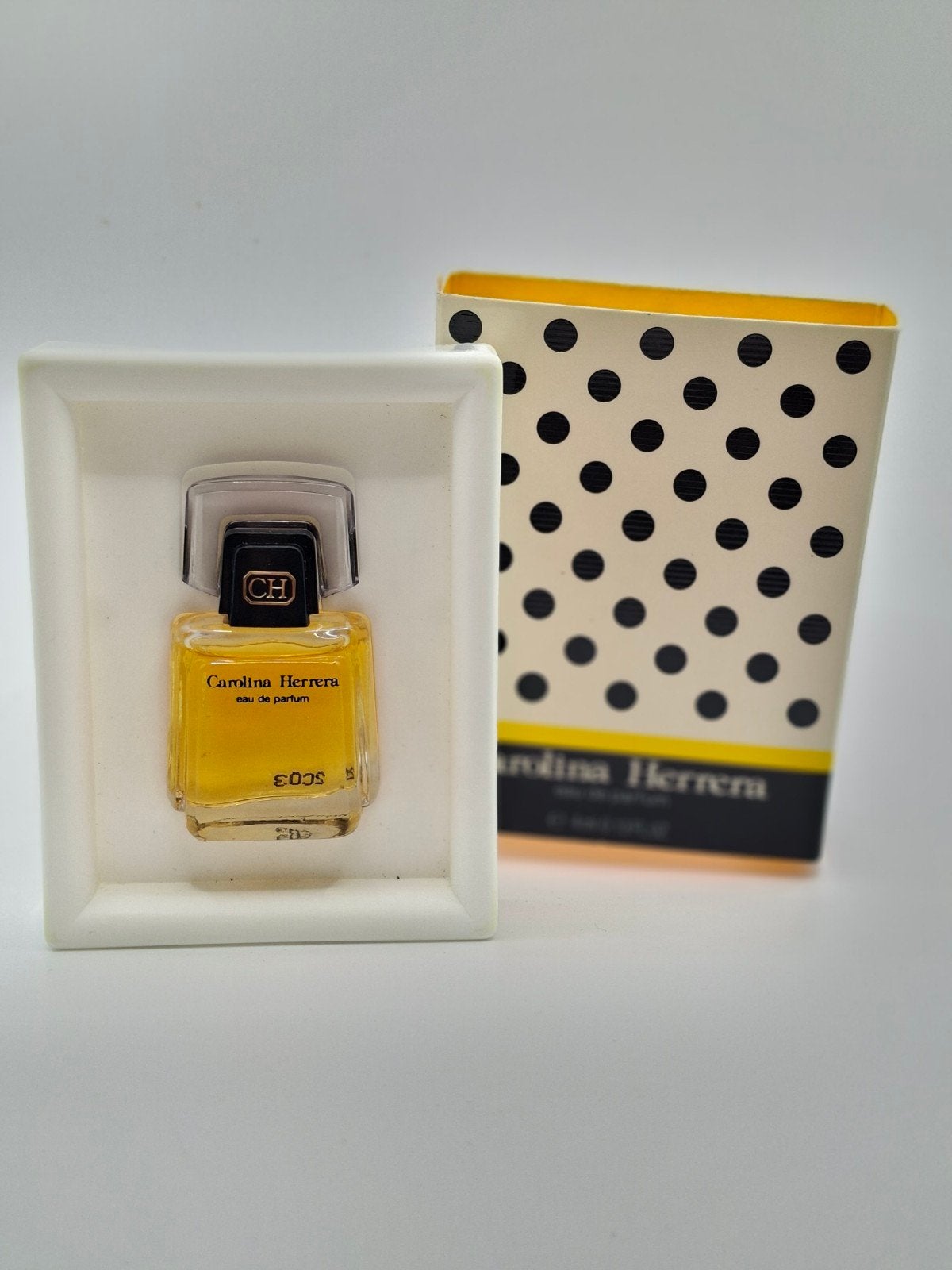 Zeldzamere nieuwe miniatuur Carolina Herrera Carolina Herrer, Ophalen of Verzenden, Miniatuur