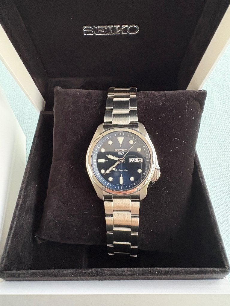 Seiko 5 Sports "dressKX", Handtassen en Accessoires, Staal, Polshorloge, Ophalen of Verzenden, Zo goed als nieuw