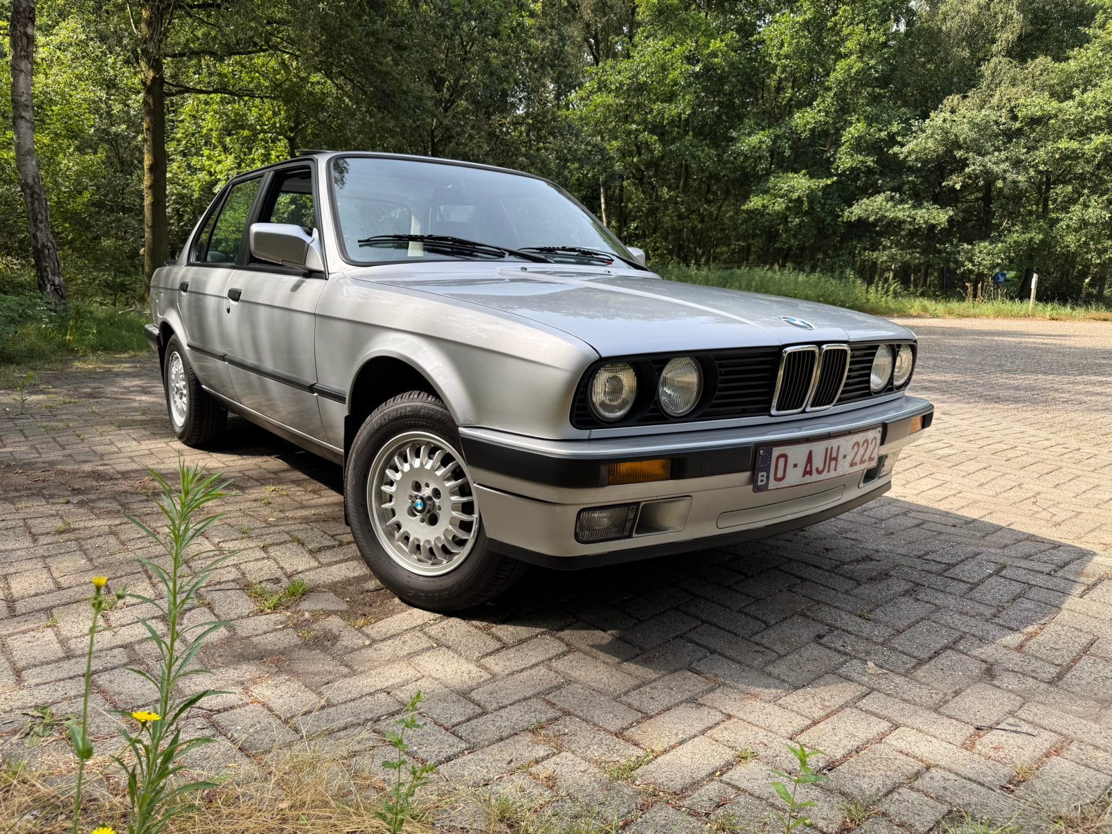 BMW E30 | 316i | 1990, Autos, BMW, Carnet d'entretien, Bleu, Berline, Particulier
