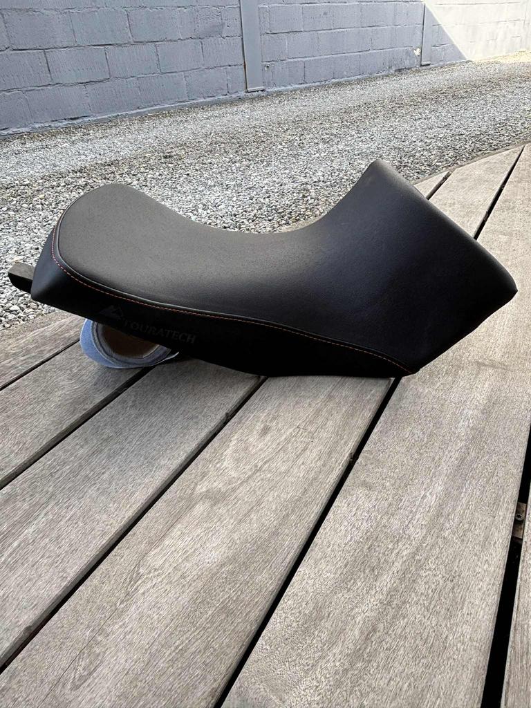 Selle basse confort TOURATECH, Motoren, Ophalen of Verzenden, Zo goed als nieuw