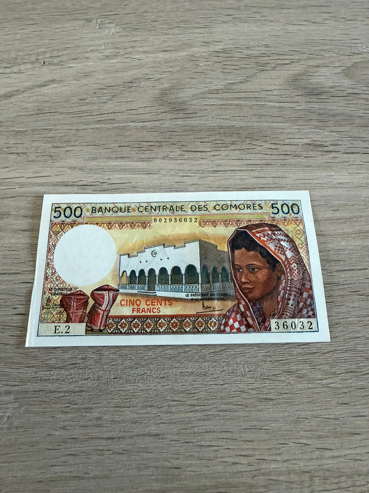 Très beau 500 francs Comores, Timbres & Monnaies, Billets de banque | Afrique, Enlèvement ou Envoi