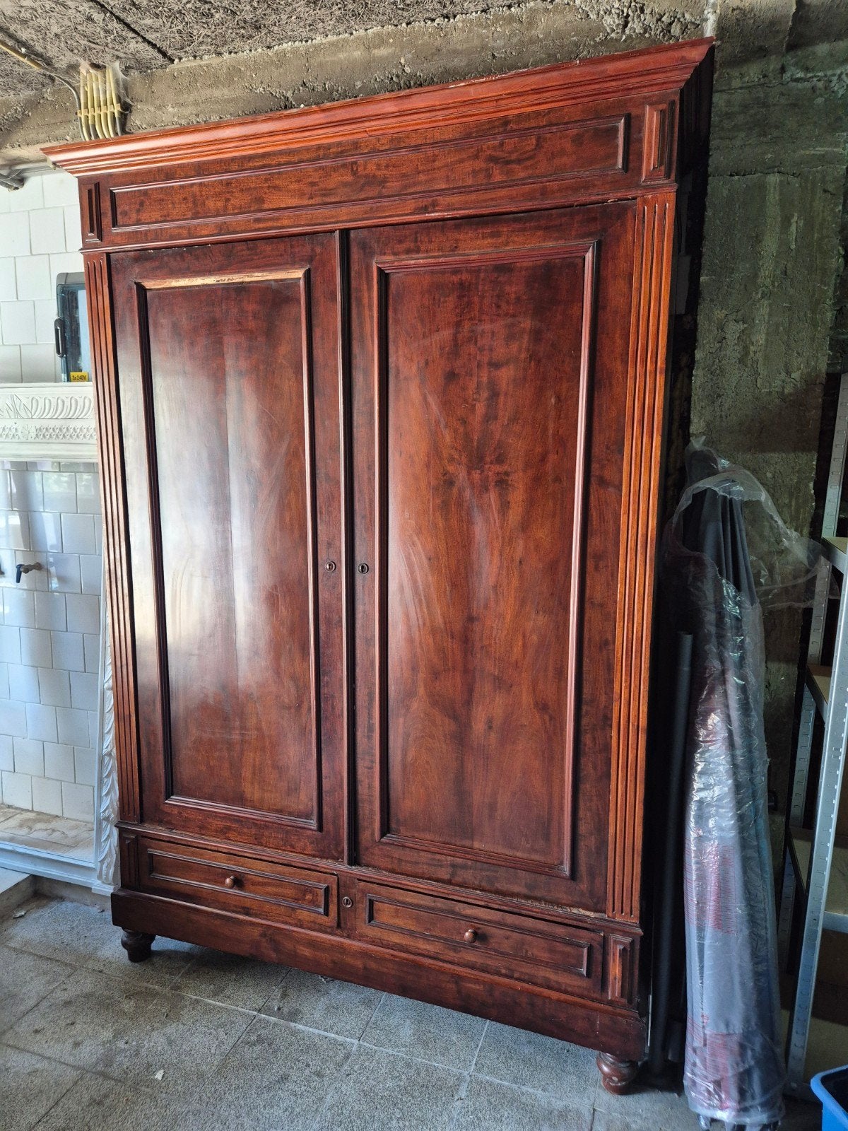 Armoire à donner, Enlèvement