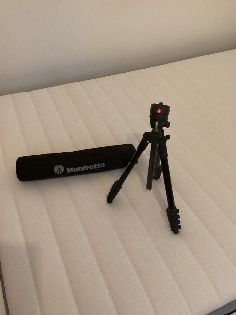 Trepied MANFROTTO, Audio, Tv en Foto, Fotografie | Statieven en Balhoofden, Gebruikt, Driepoot, 150 tot 175 cm, Ophalen