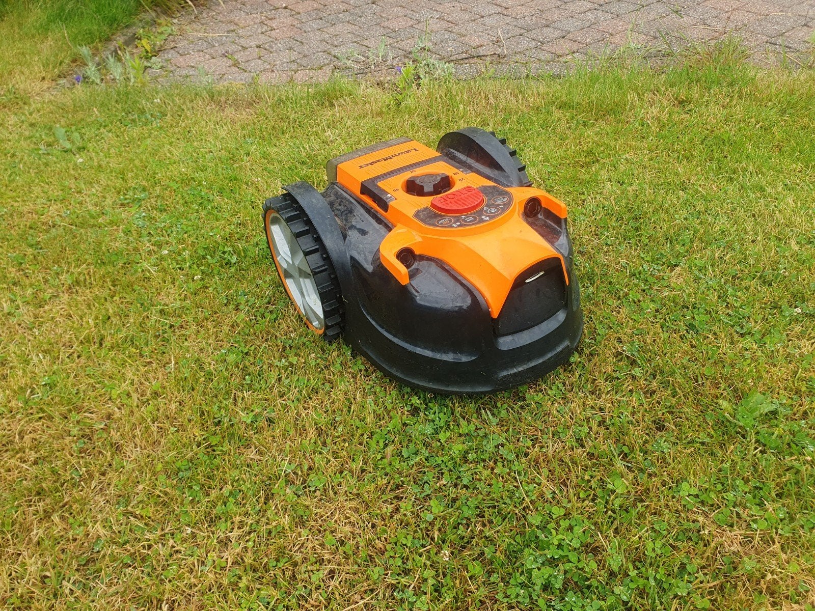 Lawnmaster VBRM16 OCumow Lawnmaster, Jardin & Terrasse, Tondeuses robotisées, Enlèvement