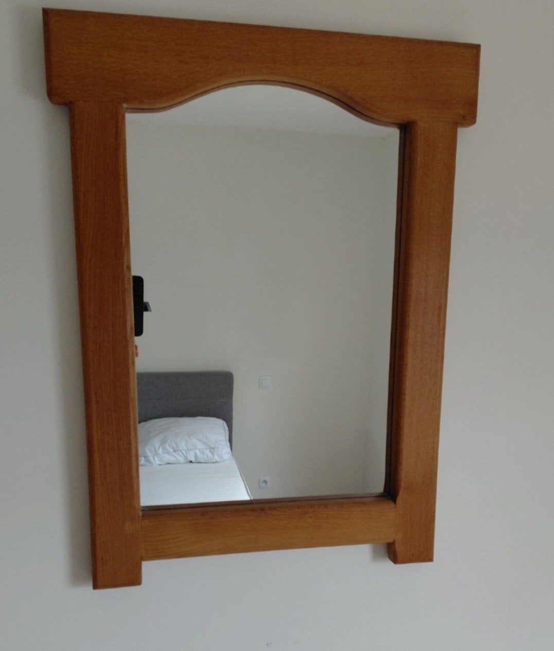 miroir en parfait état à vendre
75 x 57 cm
prise en charge à, Enlèvement