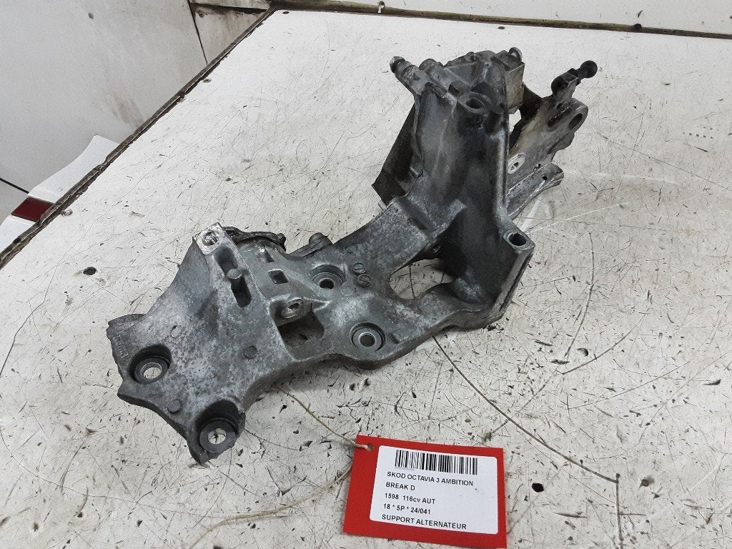 DYNAMO STEUN Skoda Octavia Combi (5EAC) (04L903143B), Gebruikt, Info@skoda-auto.de, Skoda, Max-Planck-Straße  3-5
64331  Weiterstadt, DE