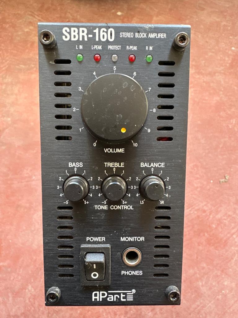 Professionele installatieversterker, Muziek en Instrumenten, Ophalen of Verzenden, Zo goed als nieuw