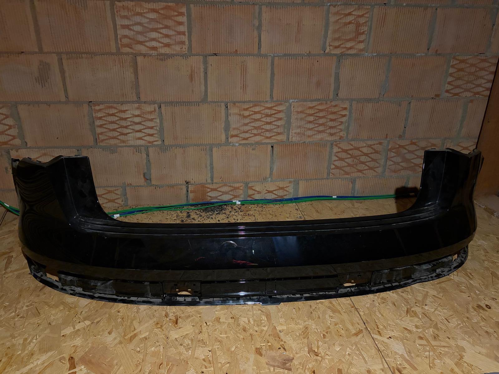 Bumper audi e-tron kleur zwart lichte krasjes, Ophalen, Audi, Bumper
