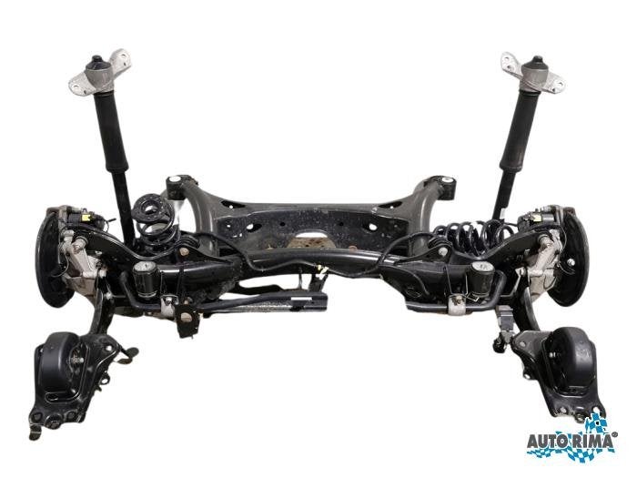 Achteras voorwielaandrijving van een Volvo XC40, Gebruikt, -, -, Ophalen of Verzenden