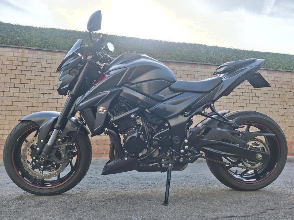 Suzuki GSX-S 750 in nieuwstaat, 750 cc, 4 cilinders, Motorrijbewijs A, Meer dan 35 kW