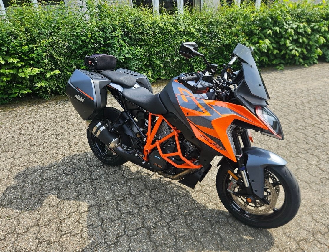 Ktm 1290 superduke GT 2023 + Trackpack, Motos, Enlèvement