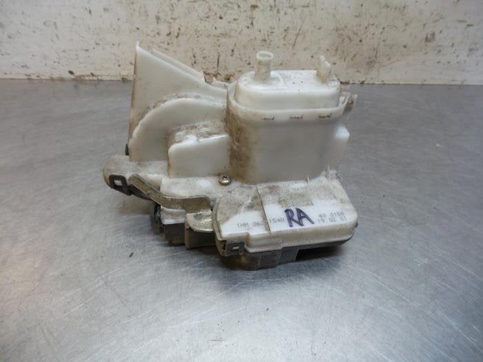 Serrure portière mécanique 4portes arrière droite d'un Vo, Volkswagen, -, Utilisé, -