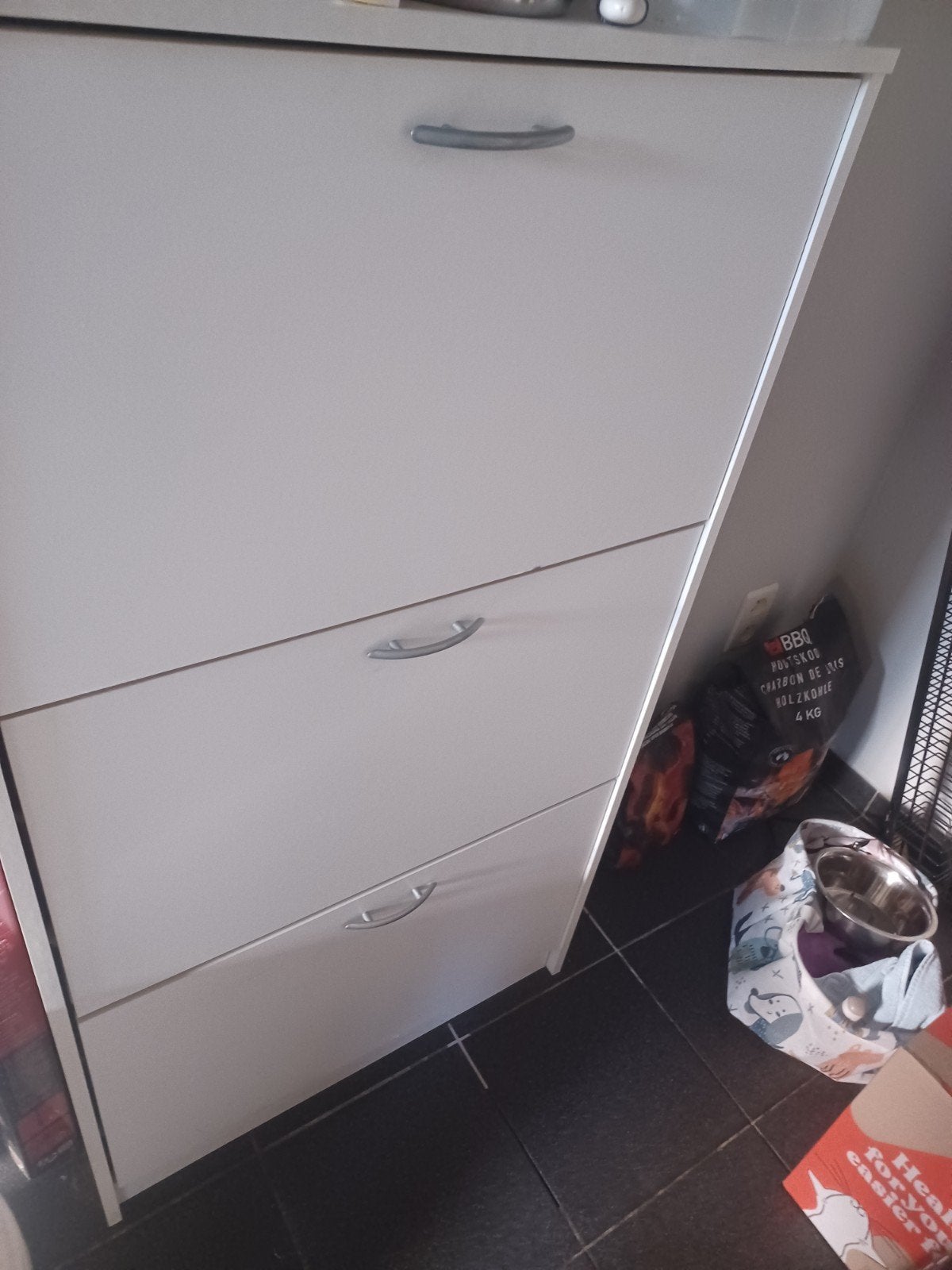 schoenenkast, Ophalen