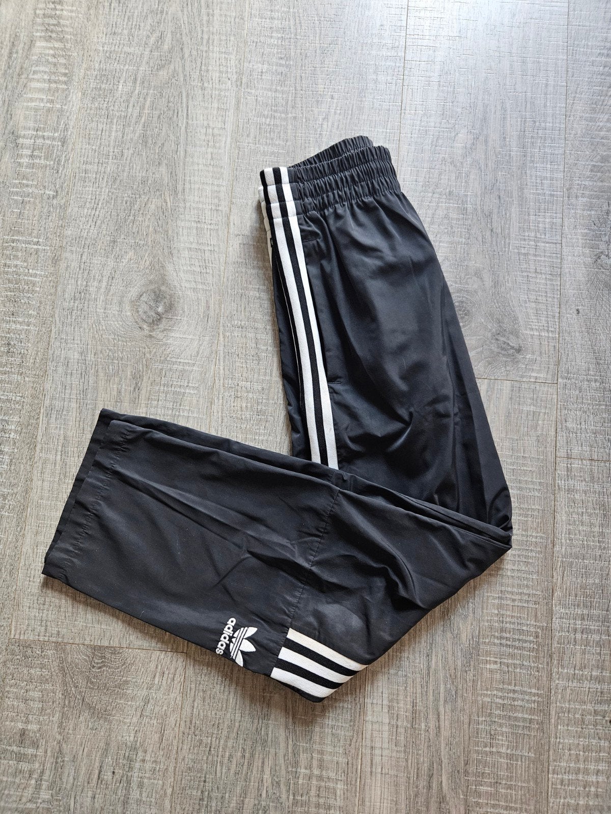 Trainingsbroek Adidas maat 152, Adidas, Jongen of Meisje, Zo goed als nieuw, Ophalen