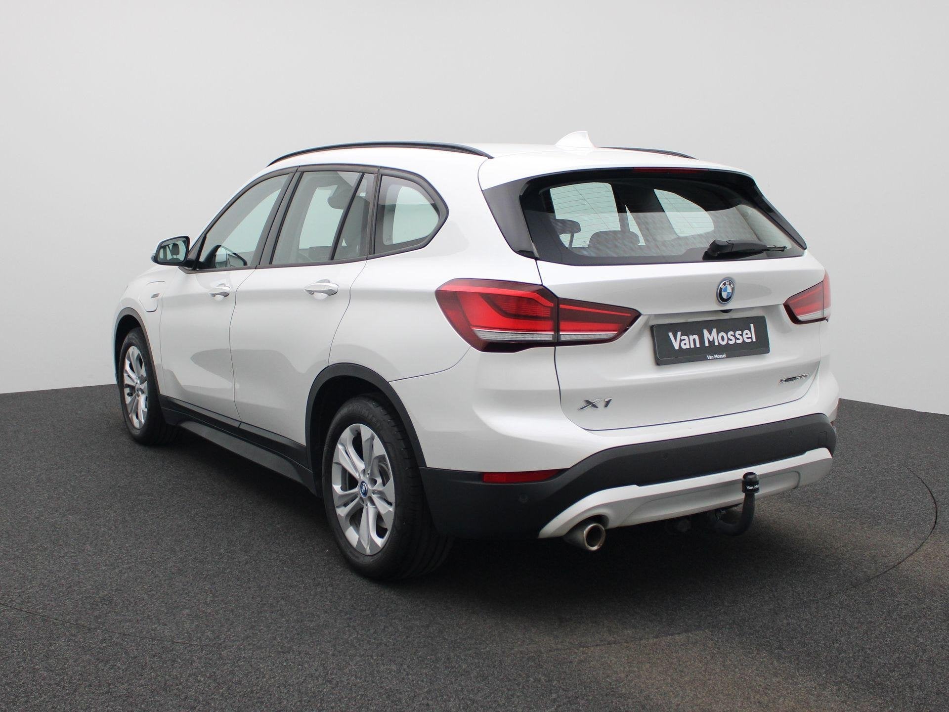 BMW X1 xDrive25e (162 kW) LEDER PACK | TREKHAAK | NAVI, Auto's, Gebruikt, 1820 kg, Wit, Plug-in hybride