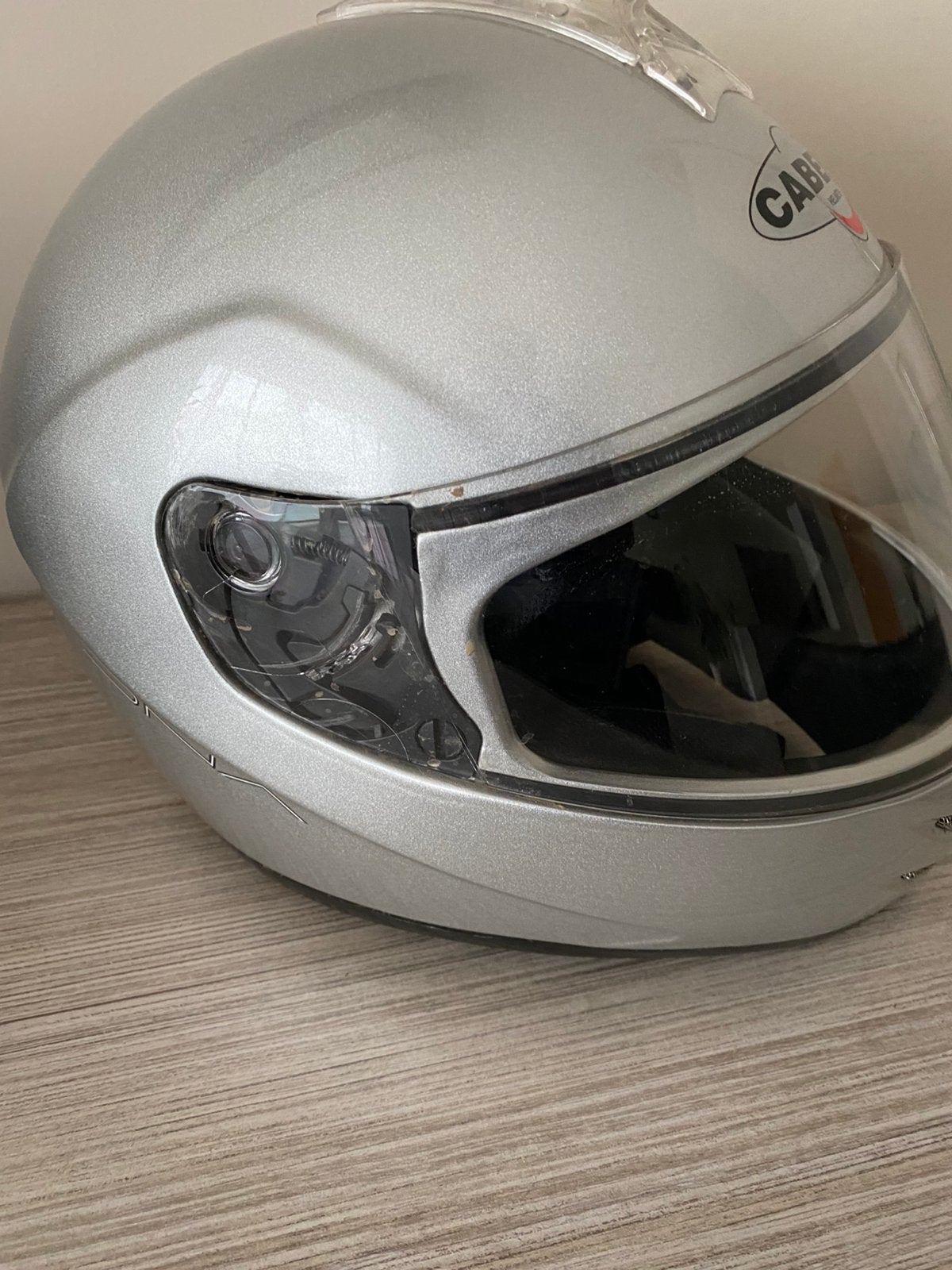 Caberg helm, Motos, Vêtements | Casques de moto, Enlèvement, Caberg