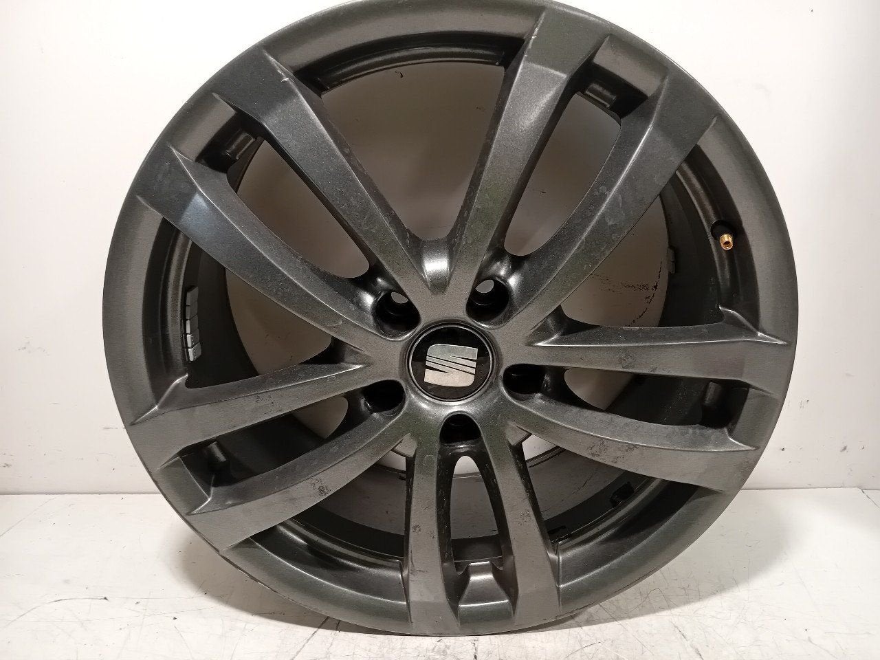 Velg Seat Leon, Auto-onderdelen, Onderdelen@venauto.nl, Van der Ven Autorecycling B.V., Gebruikt, Ettenseweg 76, 4706 PB Roosendaal, The Netherlands