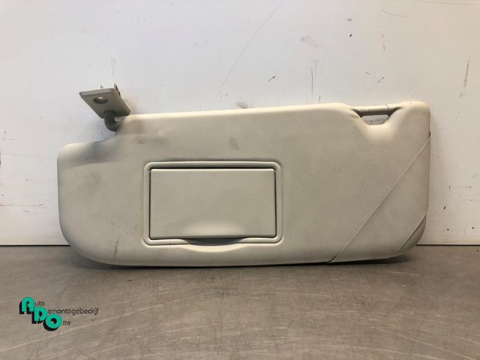 Zonneklep van een Nissan Qashqai (Qashqai 07-), Gebruikt, -, -, Ophalen of Verzenden