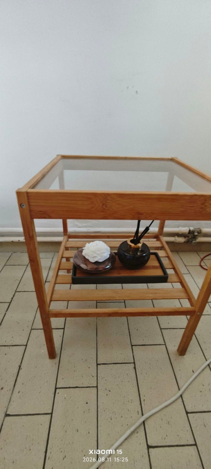 Set van 2 Houten Nachtkastjes met Glazen Blad, Huis en Inrichting, Ophalen