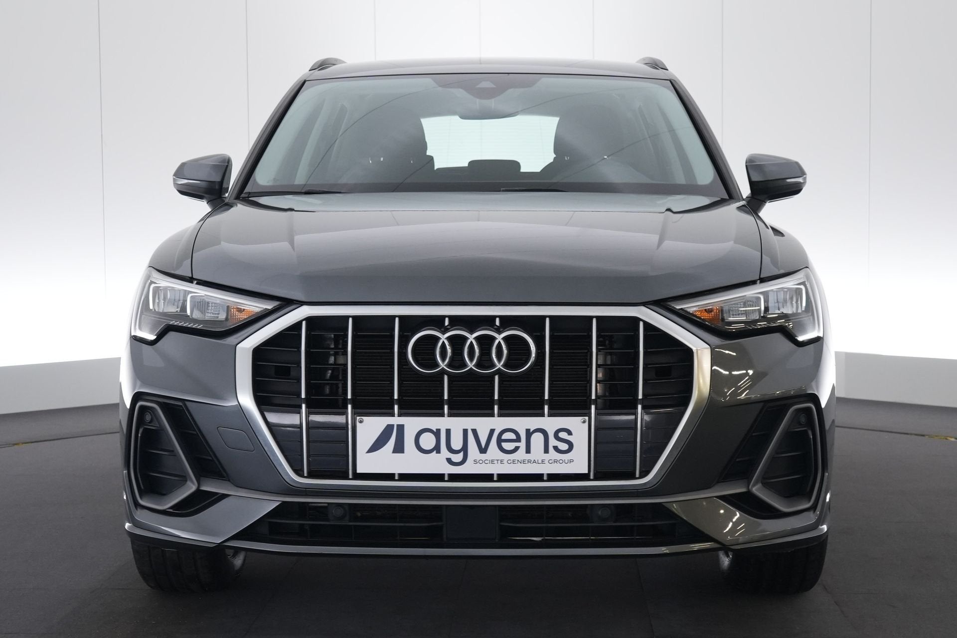 (2CJQ711) AUDI Q3, 1395 cm³, Argent ou Gris, Achat, Entreprise