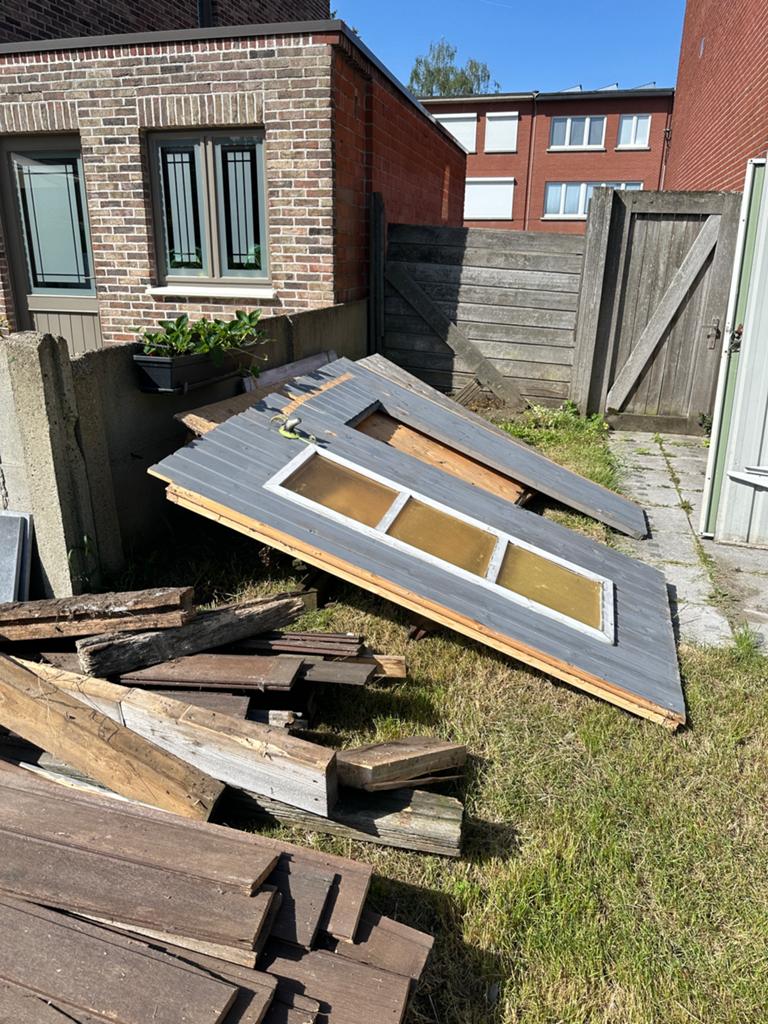 Gratis hout, Ophalen, Zo goed als nieuw